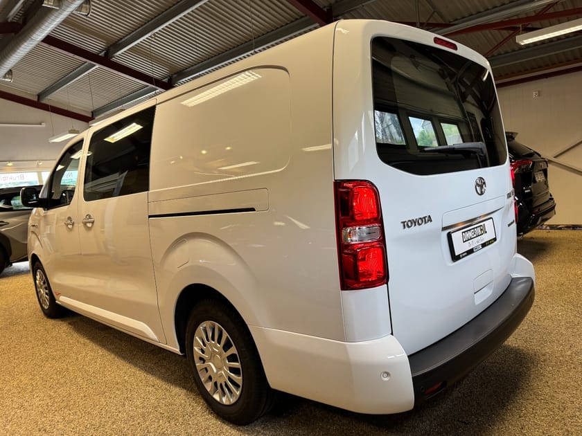 Bilde 4 av Toyota Proace Electric 75kWt Comfort L2H1 SHB