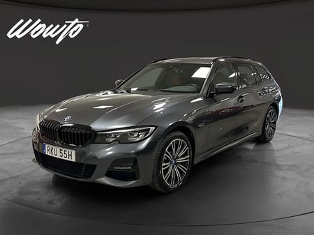 BMW 330e xDrive Touring 330 M-Sport / Dragkrok / Cockpit