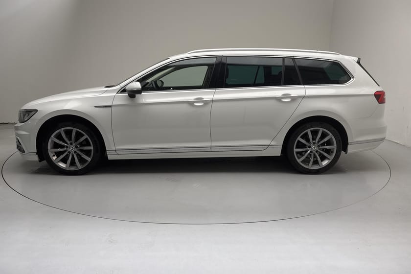 Bild 2 av Volkswagen Passat Sportscombi 2.0 TDI 4M (190hk) GT R-Line