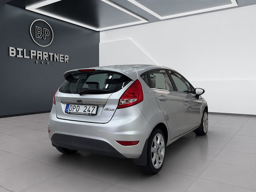 Bild 5 av Ford Fiesta 5-dörrar 1.25 Titanium/Ny Besiktad/Ny Servad