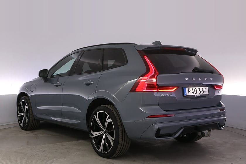 Bild 4 av Volvo XC60 Re T8 II AWD R-Design Pano 360 H/K Elstol Drag