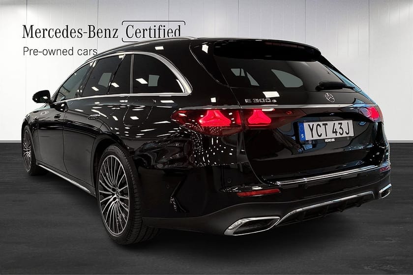 Bild 4 av Mercedes-Benz E 300 T e 300e AMG 360° Kamera Navi Drag Elstolar Carplay