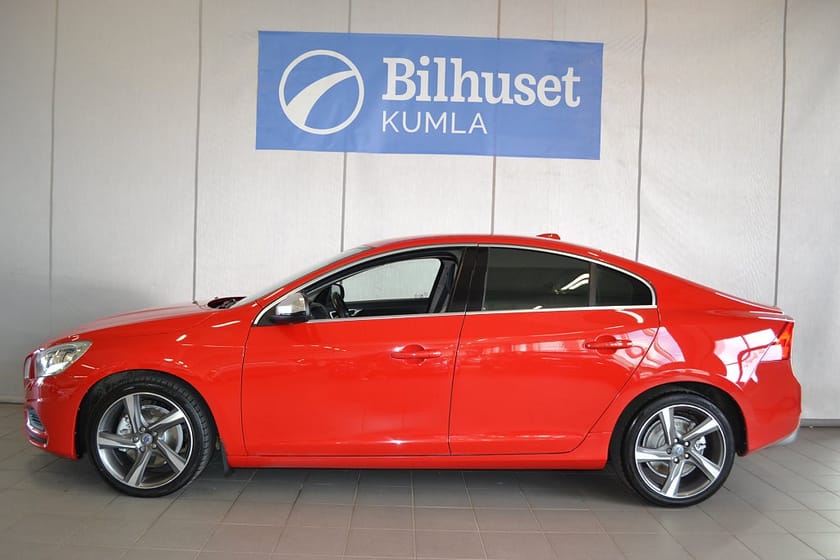 Bild 2 av Volvo S60 T3 R-Design Manuell V-Hjul 150hk