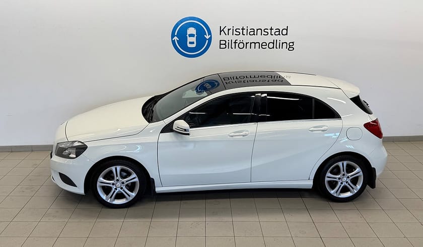 Bild 4 av Mercedes-Benz A 180 CDI Urban Panoramasoltak, Delläderklädsel, Drag