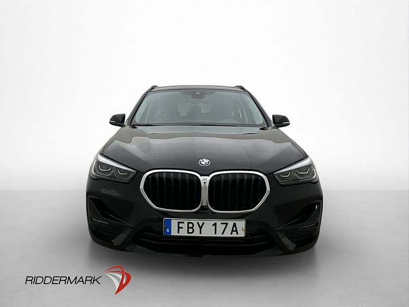 Bild 2 av BMW X1 xDrive25e Sport line HuD Navi Drag Halvskinn