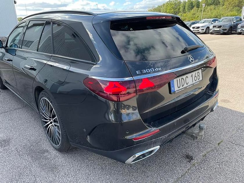 Bild 3 av Mercedes-Benz E 300 de 4MATIC T