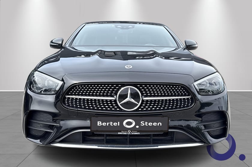 Bilde 2 av Mercedes-Benz E 220 d 4MATIC E220 AMG || Panorama || Webasto || Distronic