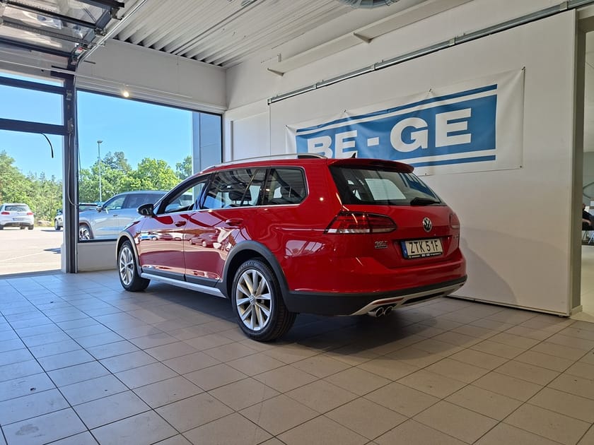 Bild 3 av Volkswagen Golf Alltrack 4Motion 2.0TDI DSG Drag Backkamera