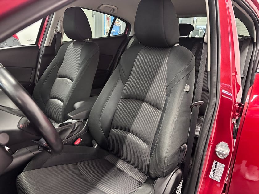 Bild 5 av Mazda 3 Sport 2.2 SKYACTIV-D Euro 6,  ACC,  Drag, Motorvärmare, Navi