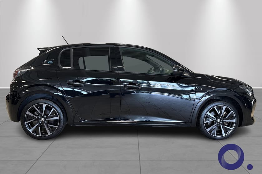 Bilde 4 av Peugeot e-208 GT 136 hk