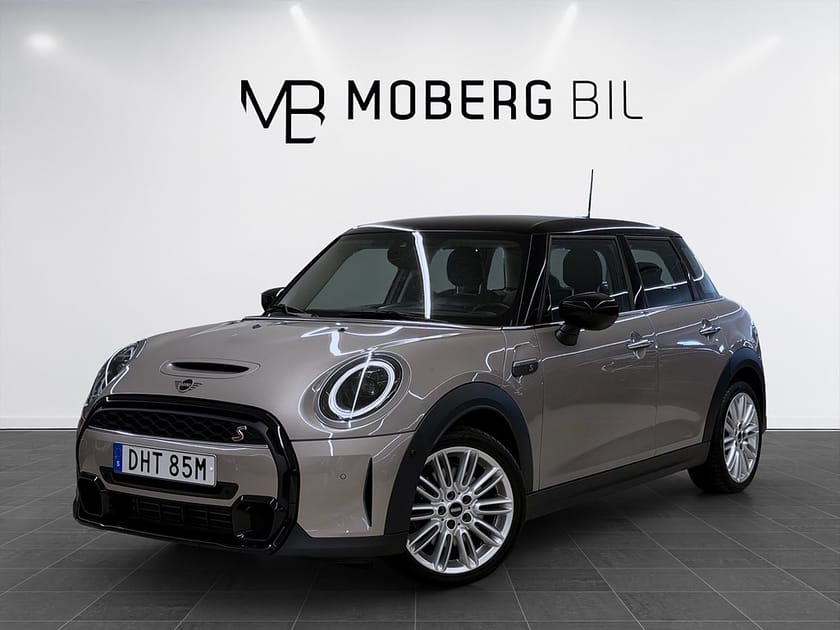 Bild 1 av MINI Cooper S 5-dörrars 178hk Helg på Moberg! Navi B-Kamera