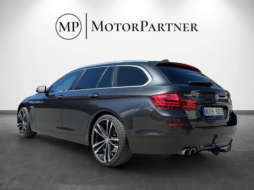 Bild 5 av BMW 520d xDrive Touring Cockpit Navi Drag Rattvärme