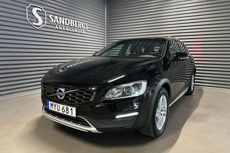 Volvo V60 Cross Country D4 AWD Geartronic Business Advanced Värmare Drag Euro 6