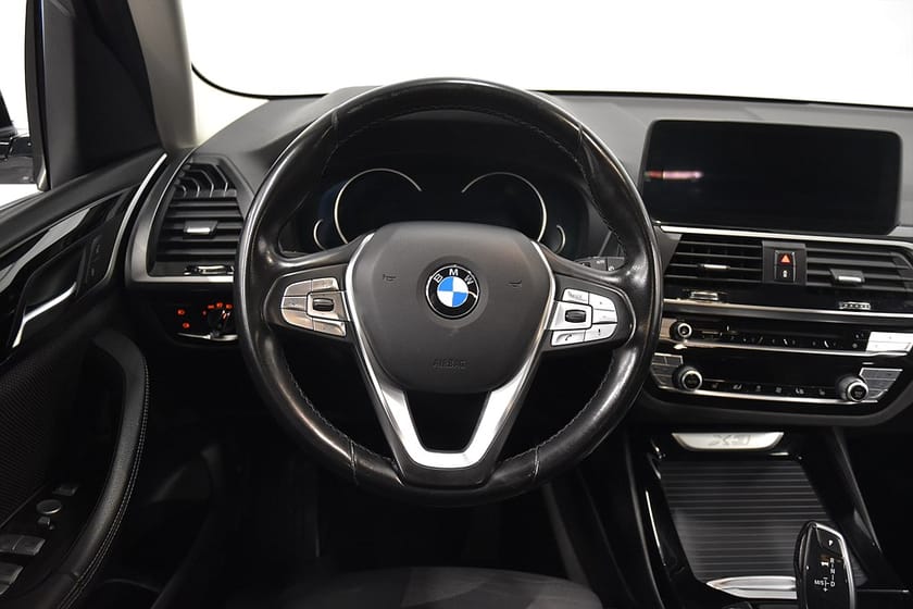 Bild 2 av BMW X3 xDrive20d Drag Cckpit Navi Nybes 190hk