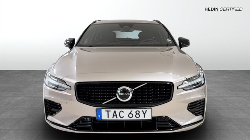 Bild 2 av Volvo V60 Recharge T6 AWD 399hp Plus Dark I Orrefors