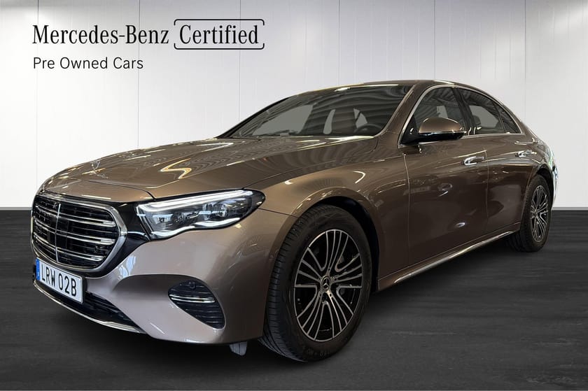 Bild 1 av Mercedes-Benz E 220 d 4MATIC Exlusive/Bakaxelstyrning/Burmester/Drag
