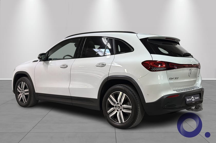 Bilde 3 av Mercedes-Benz EQA 300 4MATIC Progressive | DISTRONIC, MEMORY, PANORAMA++