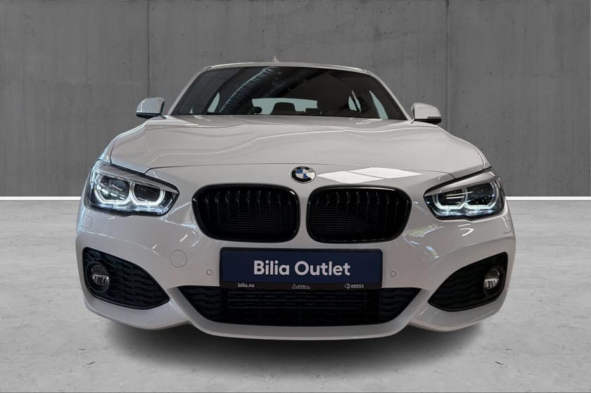 Bilde 2 av BMW 118i 5-dørs
