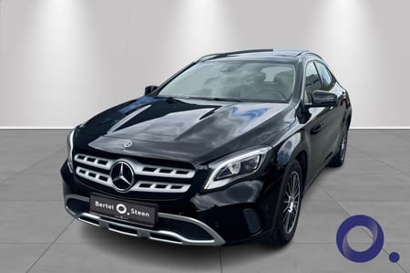 Mercedes-Benz GLA 200 d 4MATIC / Panorama/ Skinn/ automat/ Mye utstyr!