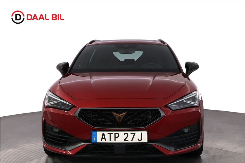Bild 2 av CUPRA Leon Sportstourer ST 4D 2.0 TSI 310HK BREMBO BEATS® PANO B-KAM NAVI 3-ZON