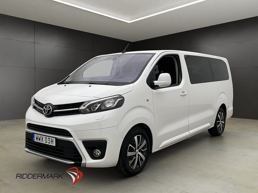 Bild 3 av Toyota Proace Verso Extra Lång Ny-Kamrem PDC HUD 9-Sits Moms