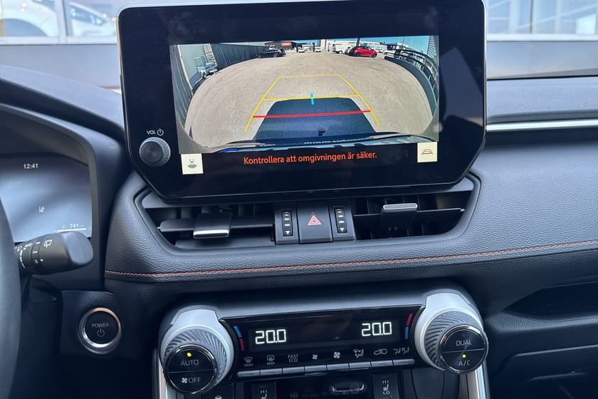 Bild 5 av Toyota RAV4 Hybrid AWD-i – Adventure Drag