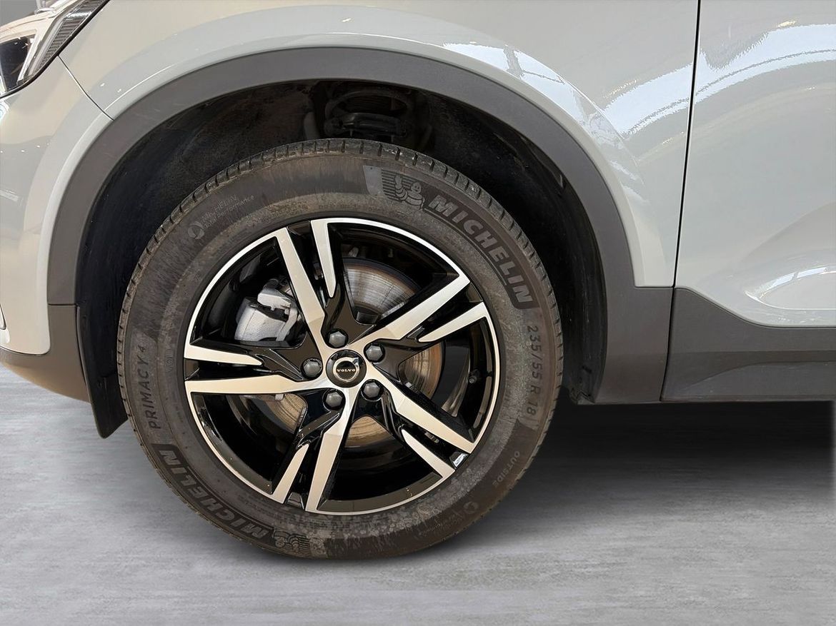 Volvo XC40 2025 - miniatyr 8