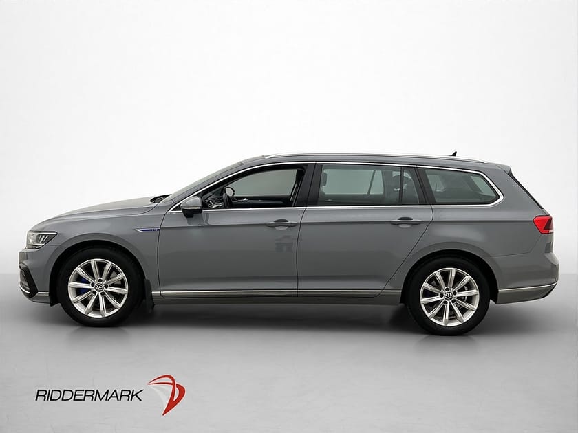 Bild 4 av Volkswagen Passat Sportscombi GTE Plug-in Hybrid Cockpit Pano 360° Drag