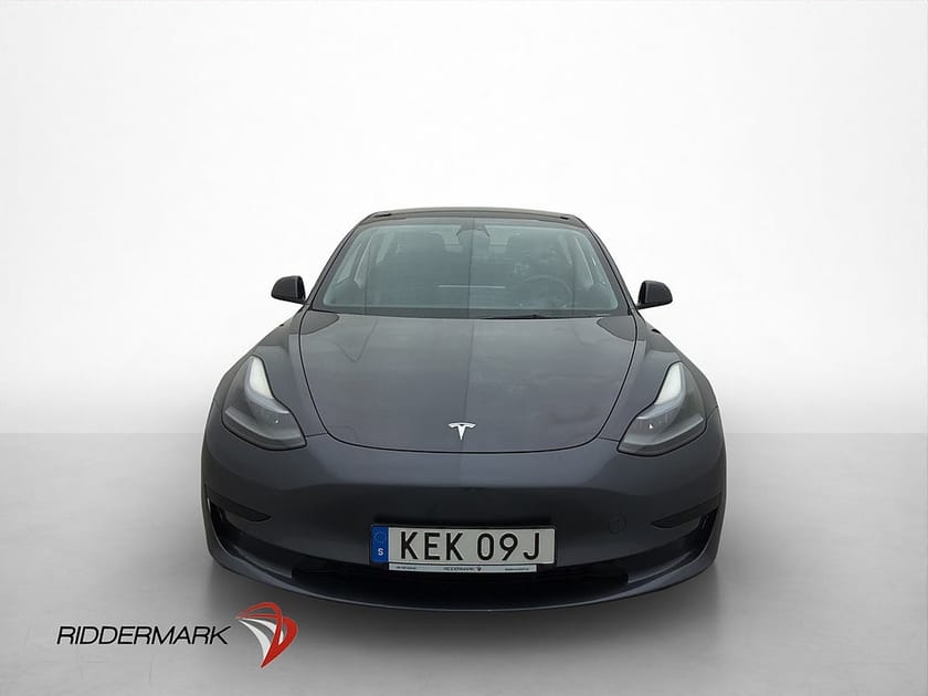 Bild 3 av Tesla Model 3 Standard Range Pano Drag Värmare Kamera Moms