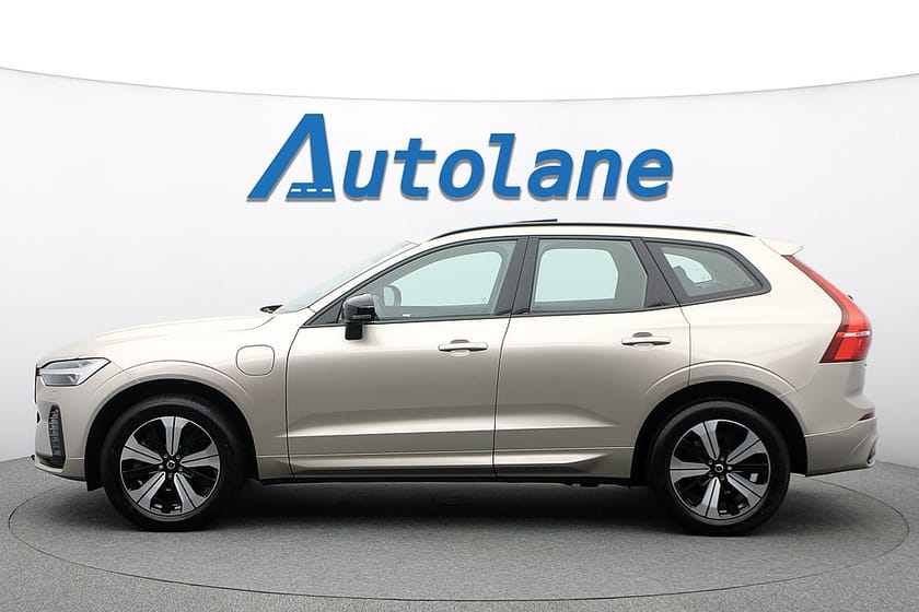 Bild 5 av Volvo XC60 Recharge T6 AWD Geartronic Plus Dark, Pano, 350hk