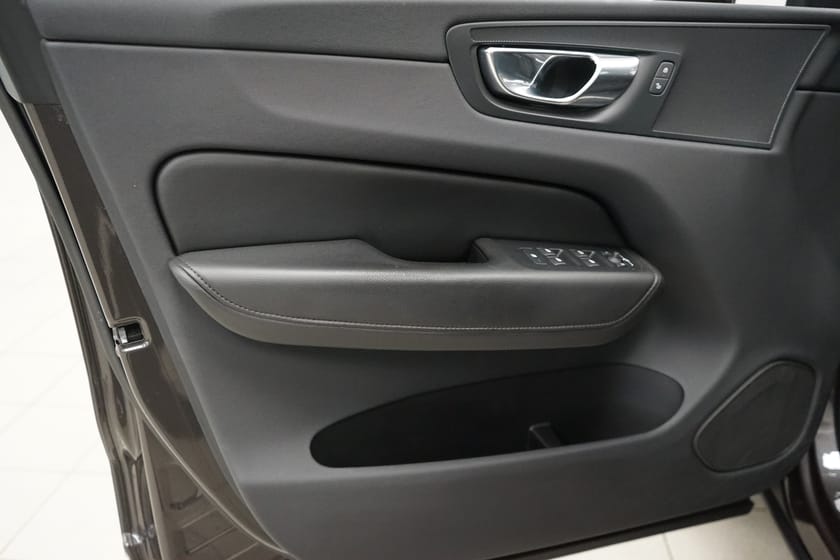 Bild 5 av Volvo XC60 Recharge T6 II Inscr Expression | Drag |