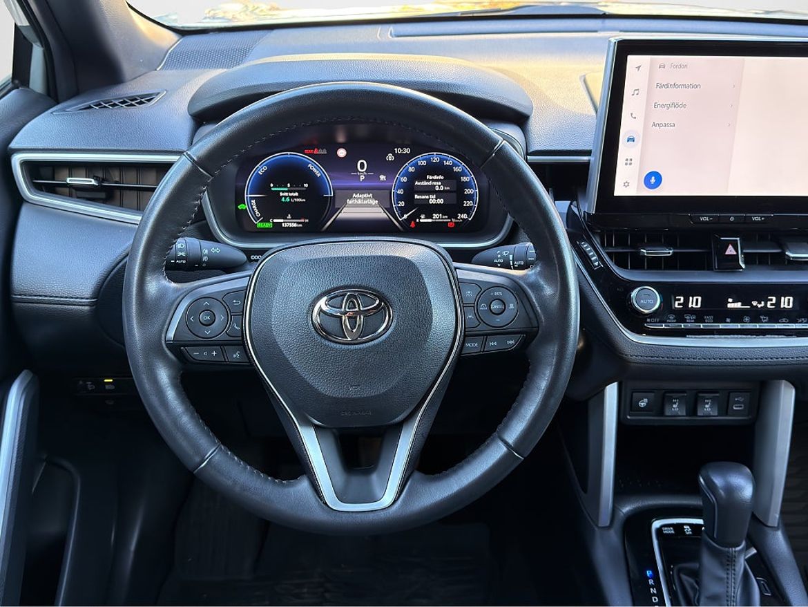 Toyota Corolla Cross Hybrid, bild 9 av 17