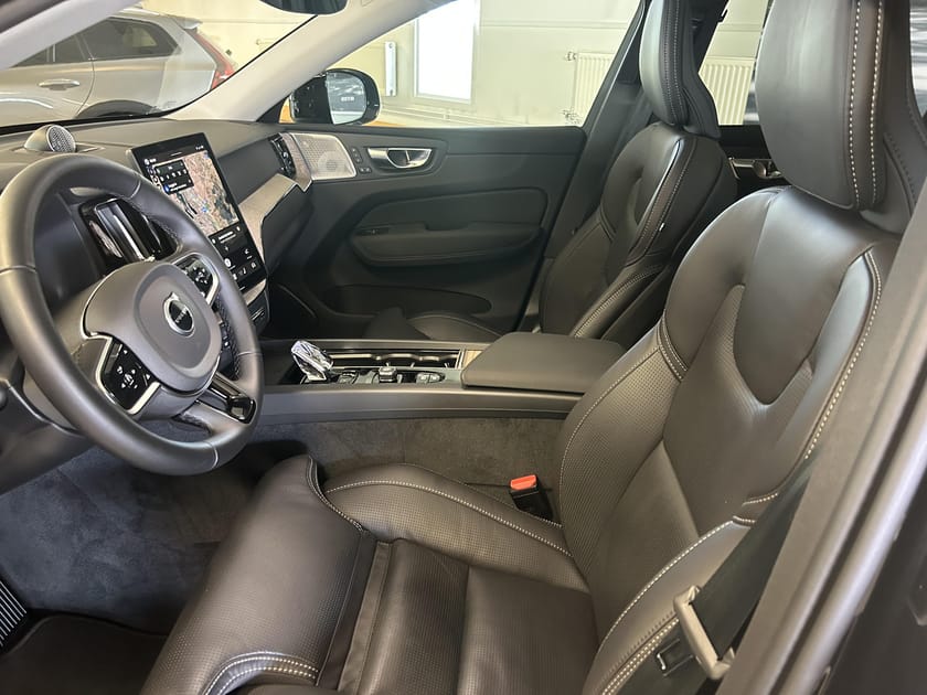 Bild 4 av Volvo XC60 T8 Plus Dark Nordic Edition