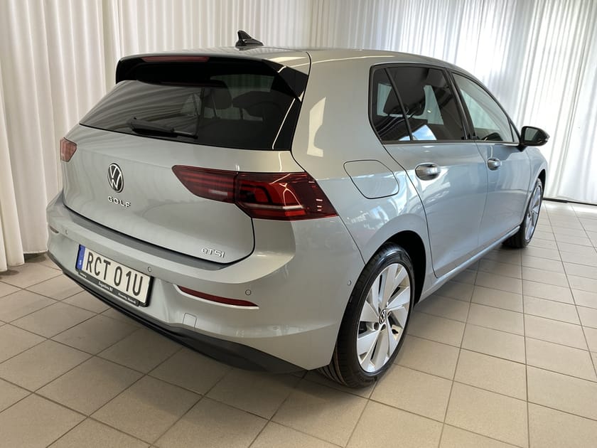 Bild 4 av Volkswagen Golf LIFE 1,5 eTSI 150  DSG7