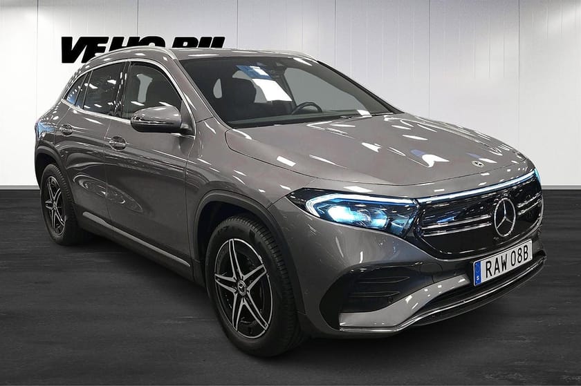 Bild 2 av Mercedes-Benz EQA 300 4MATIC AMG Line Dragkrok Navigation Kamera