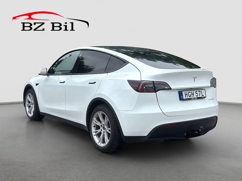 Bild 3 av Tesla Model Y Long Range AWD Autopilot Pano Drag Moms