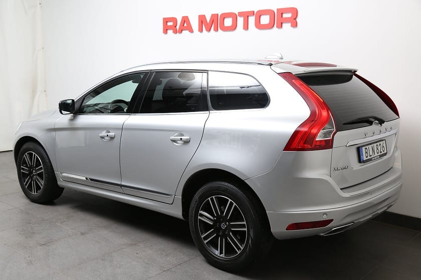 Bild 4 av Volvo XC60 D4 190hk Classic Summum AWD Aut Skinn