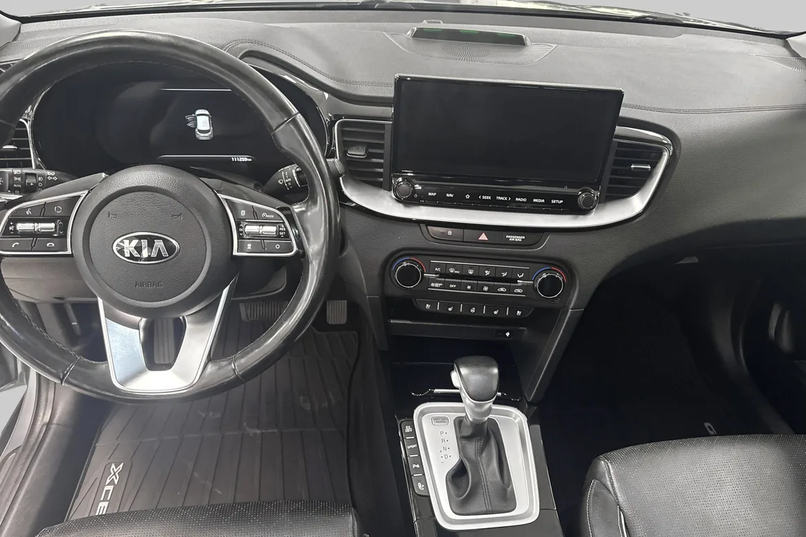 picture of a car