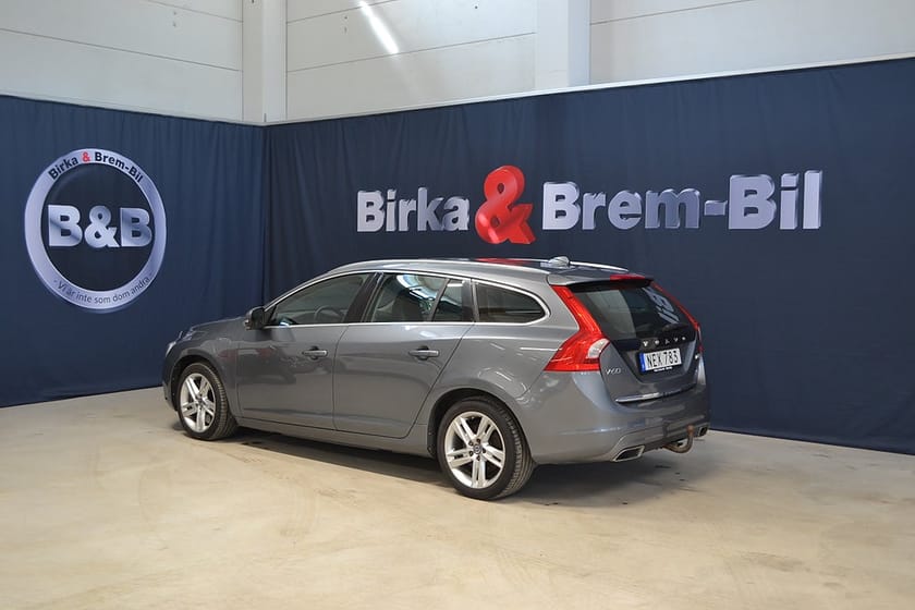 Bild 3 av Volvo V60 D6 Hybrid Summum 298hk VOC, DRAG AWD TAKLUCKA