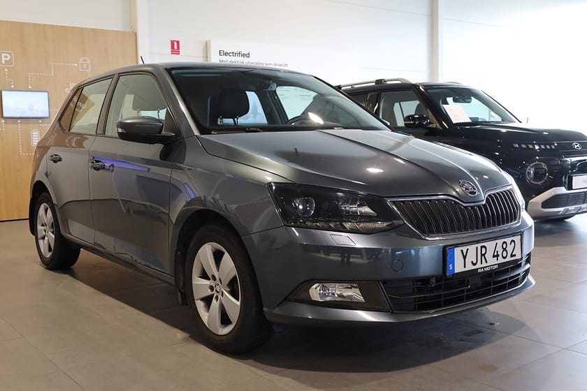 Bild 4 av Škoda Fabia Skoda 1.2 TSI Style M-Värme CarPlay PDC Blåtand