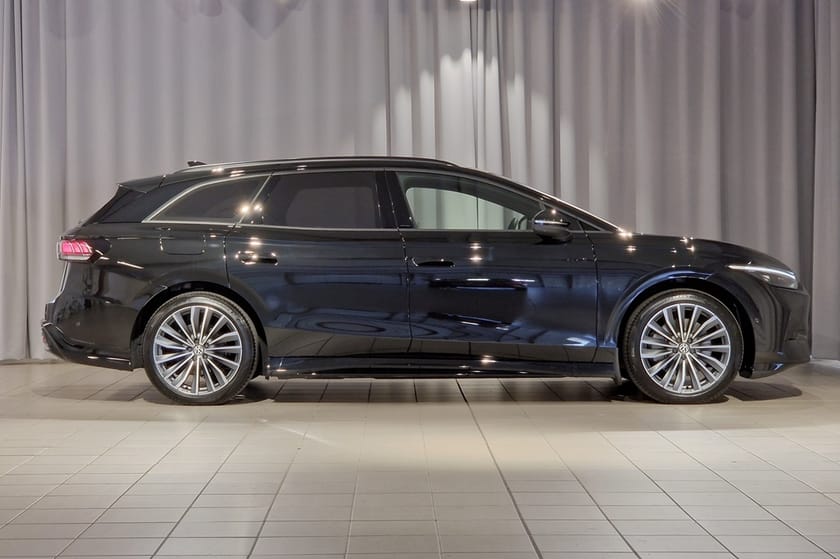 Bild 3 av Volkswagen ID.7 GTX Tourer 86 KWH BATTERI 340 HK 1 VXL
