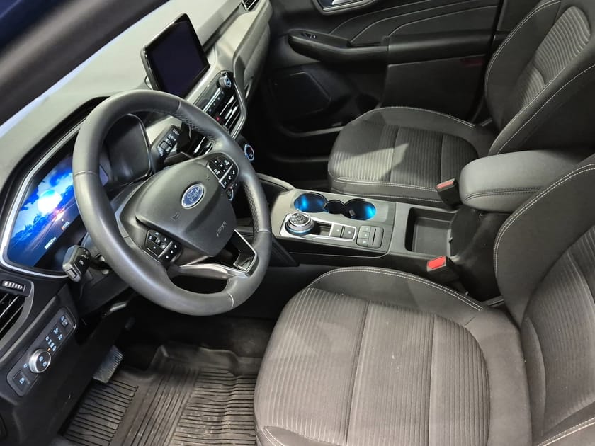 Bild 5 av Ford Kuga Plug-In Hybrid 2.5 225 PHEV Titanium A
