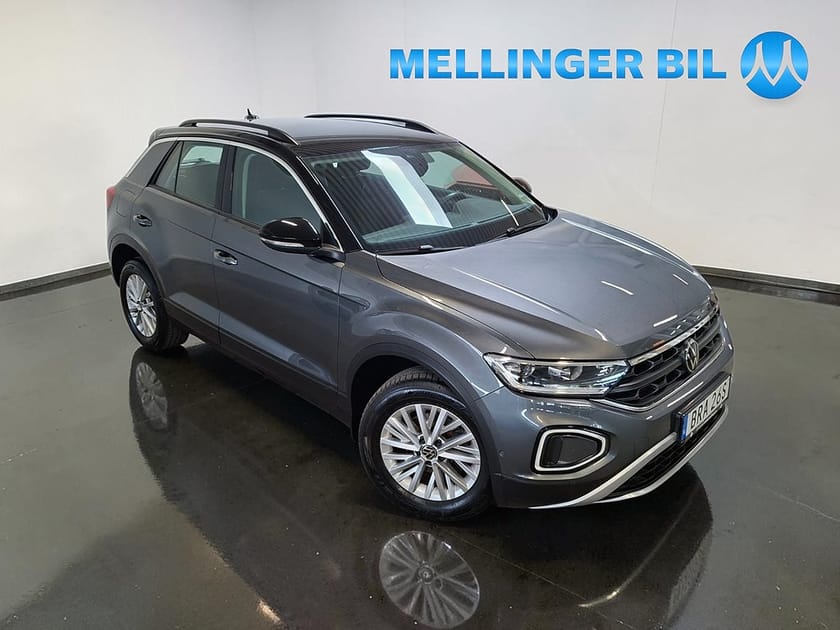 Bild 2 av Volkswagen T-Roc 1.5 TSI 150hk DSG Cockpit GPS Backkamera Drag