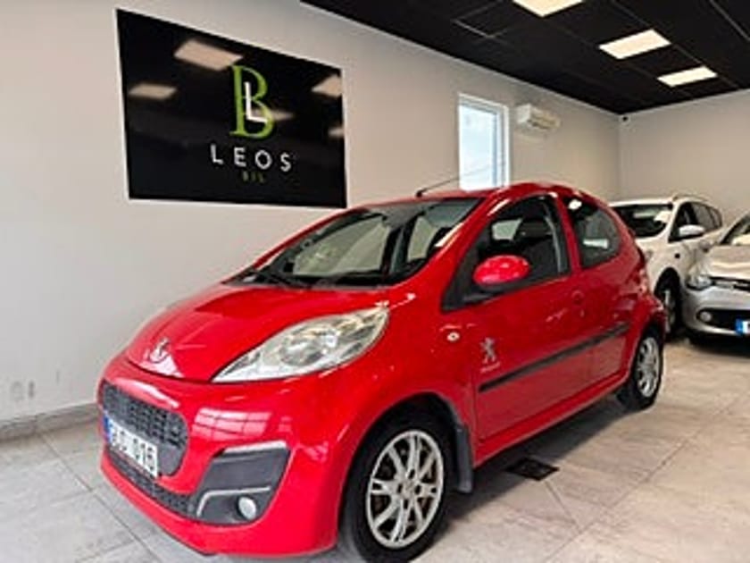 Bild 1 av Peugeot 107 5-dörrar 1.0//NY BESIKTAD//LÅGA MIL