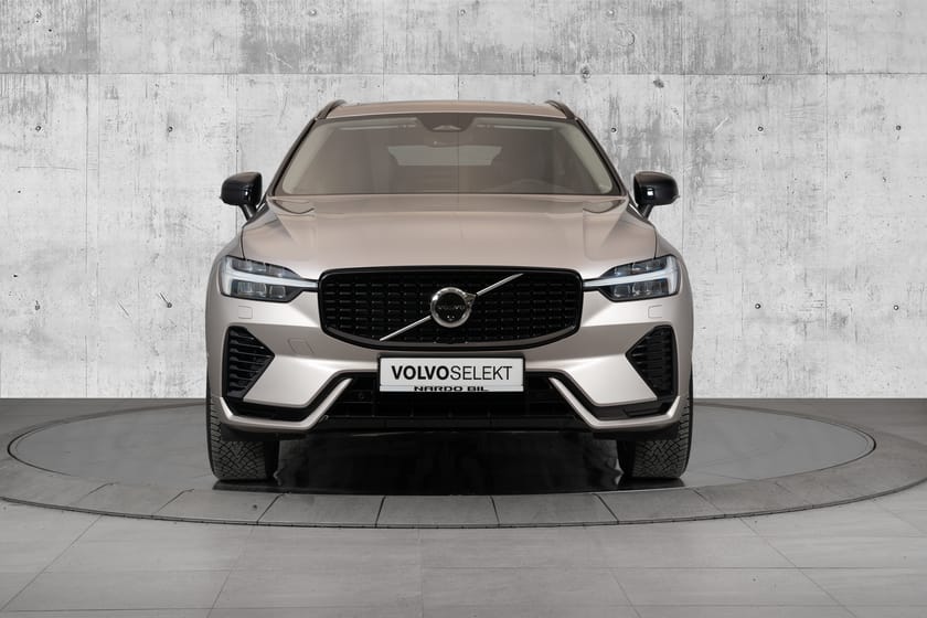 Bilde 3 av Volvo XC60 T6 Plus Dark. Krok/Soltak/360/Harman & Kardon