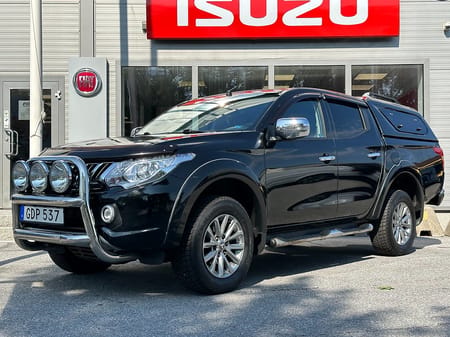 Mitsubishi L200 Dubbelhytt 2.4 4WD | Värmare| Kåpa| Garanti