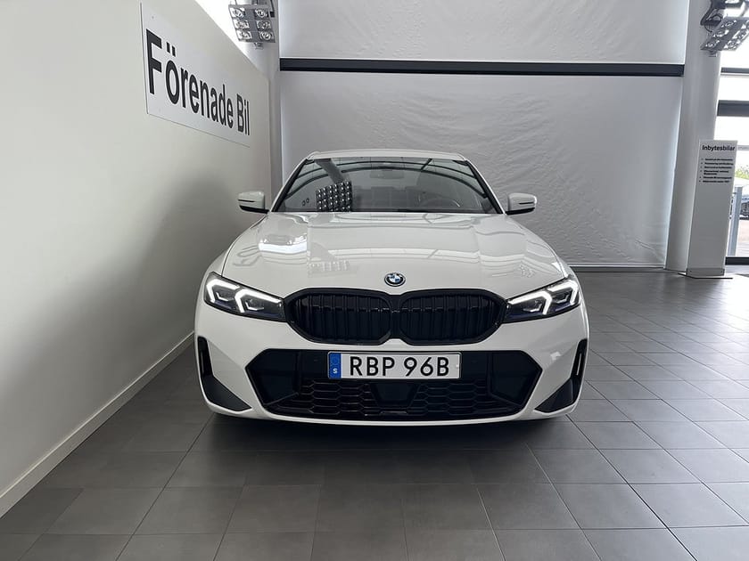 Bild 2 av BMW 330e xDrive Sedan