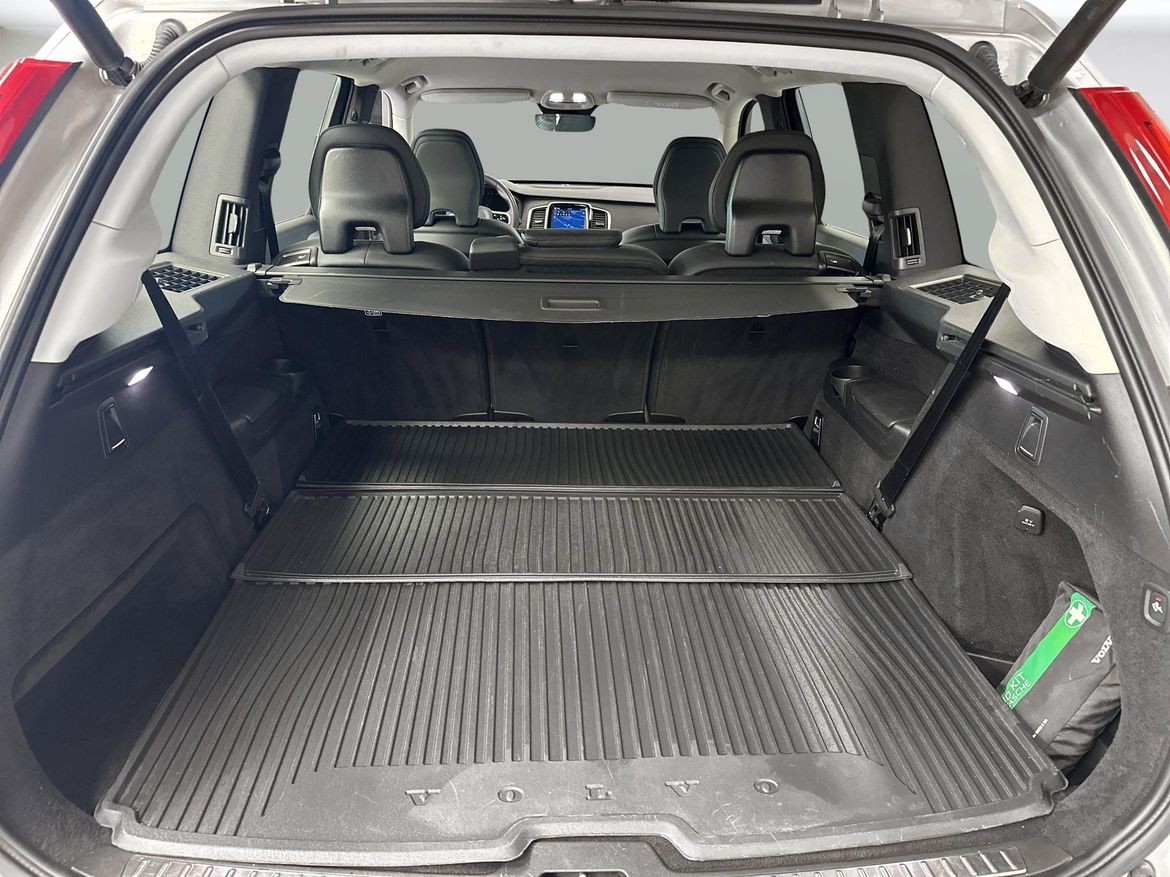 Volvo XC90 2023 - miniatyr 10