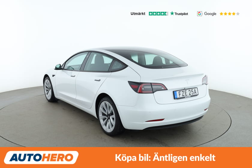 Bild 3 av Tesla Model 3 Standard Range RWD / Panorama, Rattvärme