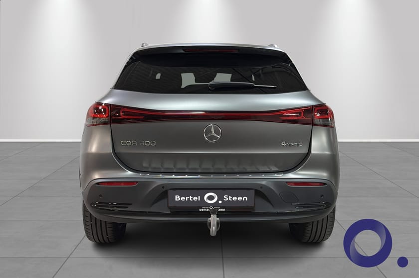 Bilde 4 av Mercedes-Benz EQA 300 4MATIC AMG Edition | DISTRONIC, MEMORY, KAMERA++